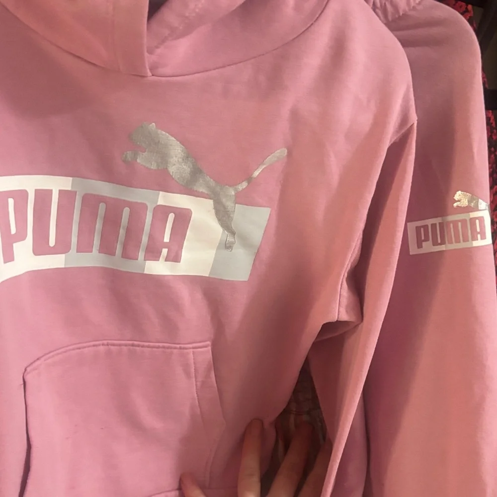 Puma Pink Hooded Pullover with Silver Logo & matching jogger set - Picture 10 of 10